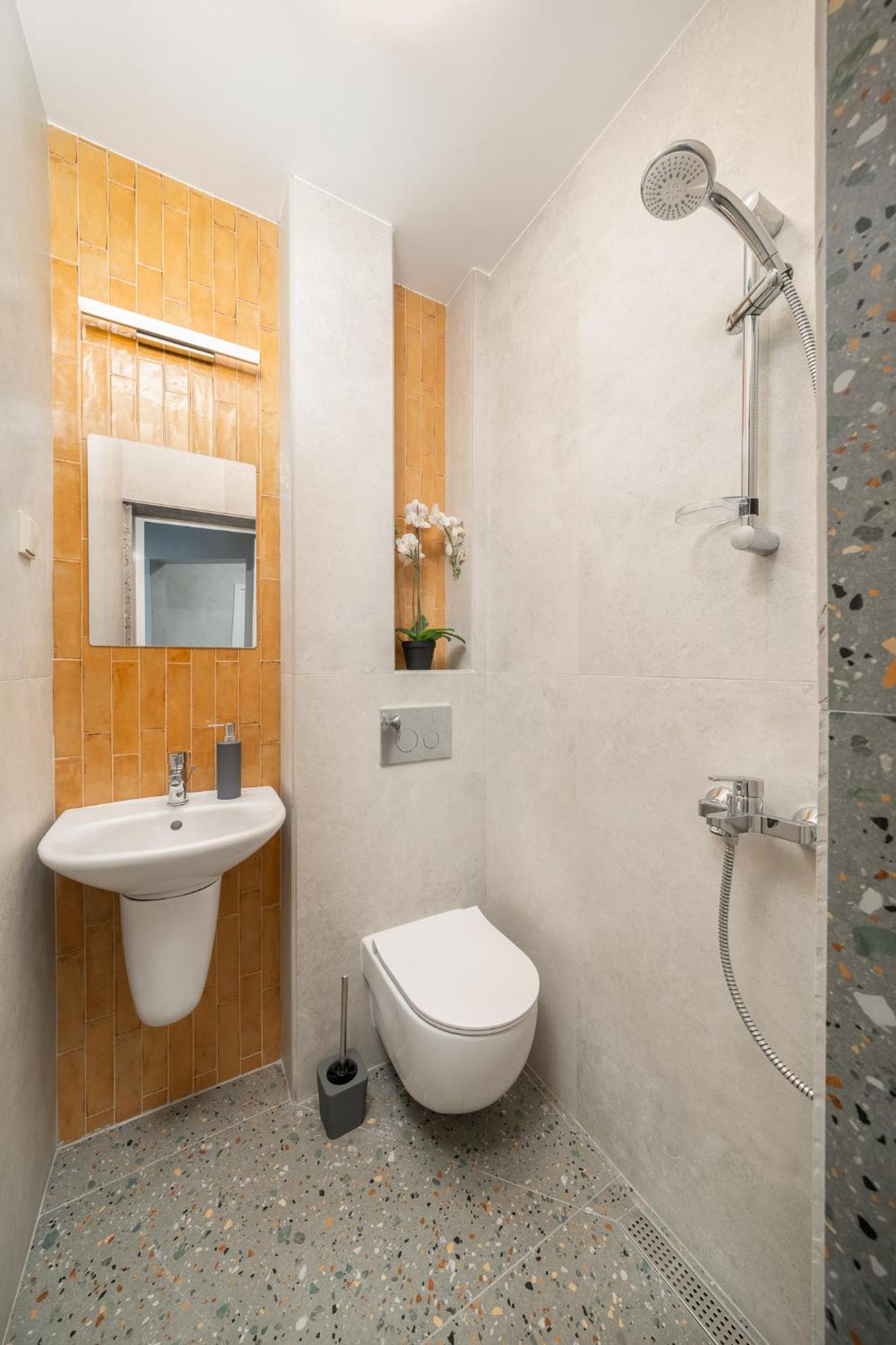 Bright & Sunny Stylish Apt With 2Bdr And 2Bth Sofia Bagian luar foto