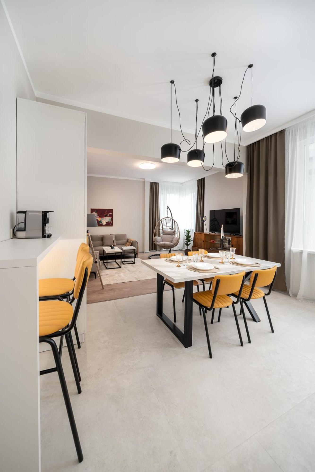 Bright & Sunny Stylish Apt With 2Bdr And 2Bth Sofia Bagian luar foto
